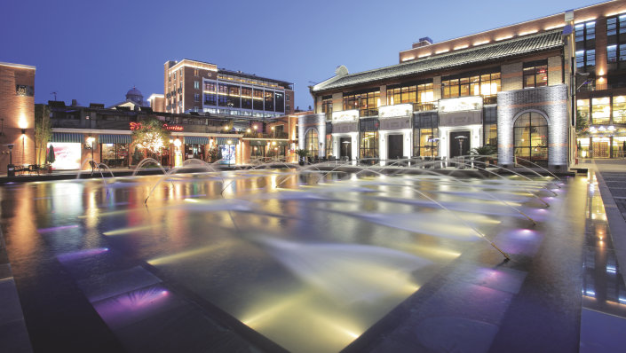 duris_p_application_shanghai_old_pier_fountain_jpg